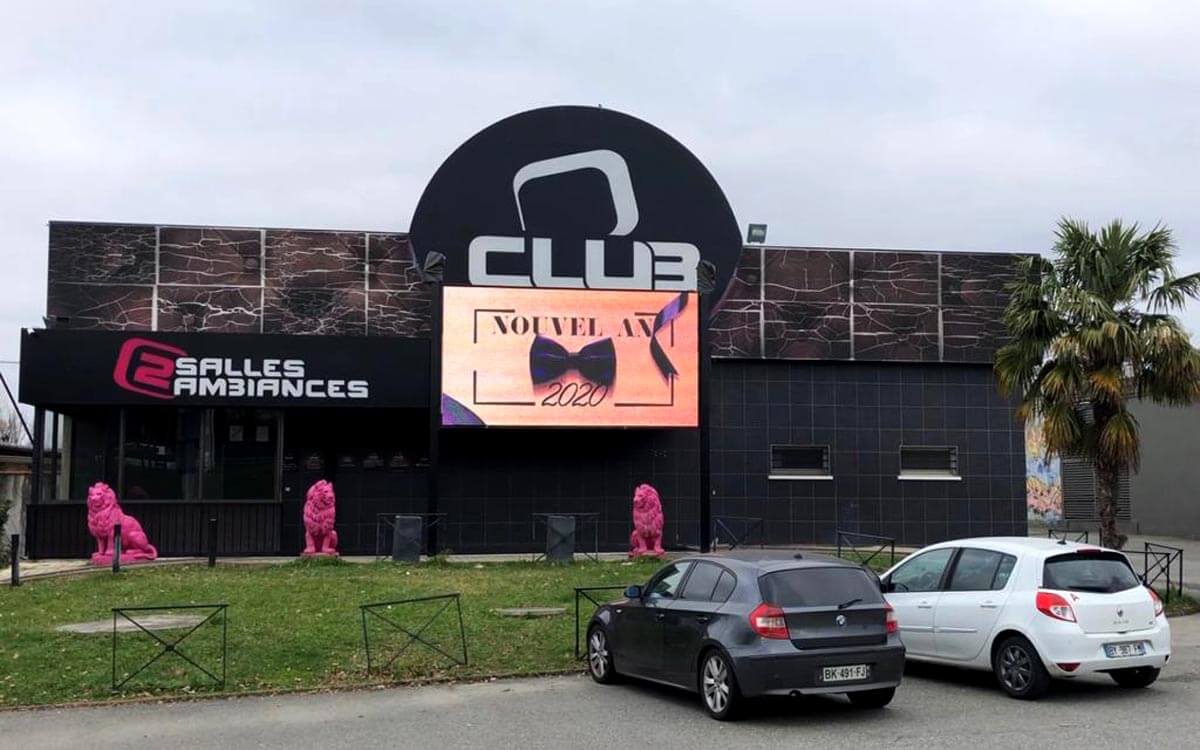 Écrans LED extérieurs, O'Club Toulouse | © Vega France